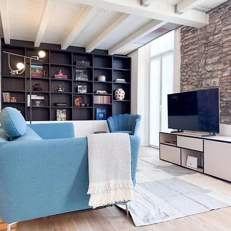 Not Your Average Stay!! Rock, & House Комо