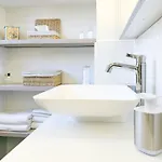 Apartamento Rock, & - Stylish Steps From The Como